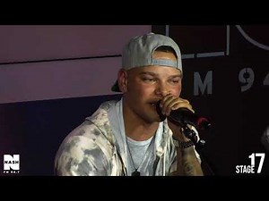 Kane Brown - "What Ifs" LIVE from Stage 17!