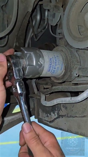 How to Remove an Oil Filter the Right Way! 🚗🔧