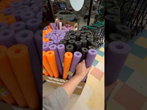 DIY #HalloweenCostume: Artist🎨