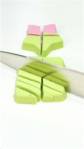 Sandy Christmas in 15s #kineticsand #sandart #asmr #relaxingvideos #satisfying