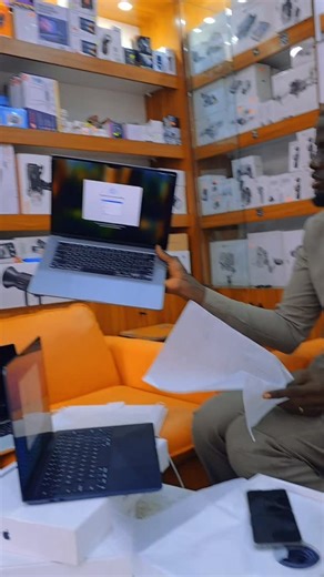 Décelé comme Neuf Mac air m2 13pouces ram 16go ssd 256go 495 000FR Air M2 15 pouces ssd 512go ram 8go 550 000fr Mac Air m3 15pouces sdd 256go ram 16go 575000fr. #mac #macbook #Air #m2 #m3 | Touba Technologie