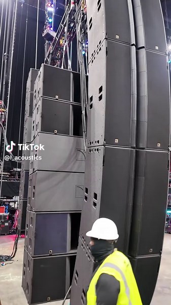 Showstopper Highlights with L-Acoustics and Clair Global
