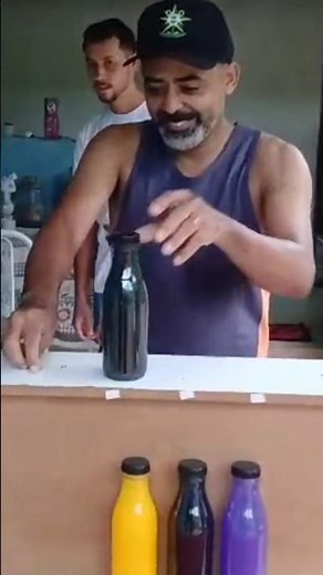 ​desafio da garrfa colorida #garrafascoloridas #desafiodagarrafa #bottleflip #cores #arcoiris