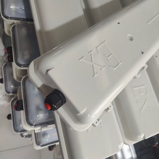 [Hot Item] Hazardous Explosion Proof Lighting Fixture Linear Chemical Industry Tri-Proof IP66 Waterproof LED Lights