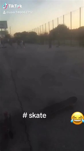 Vidéos de Lomi Lomi (@lomilomi17) avec son original - Lomi Lomi