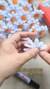 314K views · 5.3K reactions | White mini daisy fuzzy wire tutorial #daisyfuzzywire #fuzzywireflower #daisyfuzzywiretutorial #diyflowers #flowertutorial | Crafty Ivy | Facebook