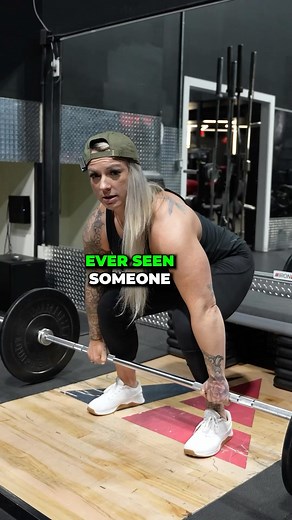 🎯 wanna be cool and do barbell deadlifts? besides looking ultra cool, they’re great for your total body strength 💪🏼 need some help seeing results in your health and fitness? we’re pretty decent at helping women lose 20lbs in 12 weeks like Sandra who is down 28lbs in 10 weeks like Maureen who is down 26lbs in 14 weeks like Denene who lost 20lbs in 12 weeks at 54 yrs of age! so, if you wanna be one of the names of success here… go ahead and fill out an application for coaching from my bio and l