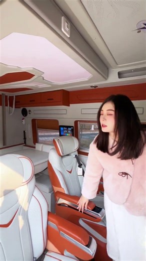 A must-have RV for business travel, fully equipped. #RVTravel #RV #RVRoadTrip