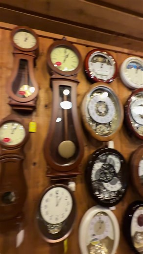 1 am at the clock shop…hundreds of clocks chiming all at the same time. its a little chaotic 😅 #fyp #amazing #vibes #viral #explore