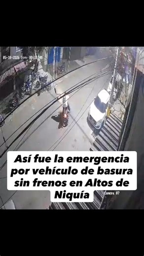 🚛 Vehículo recolector de basura sin frenos en Bello