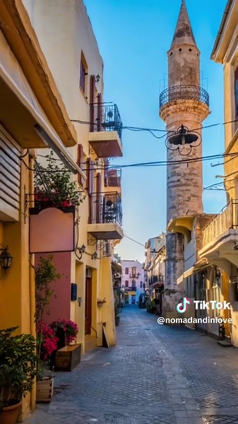 Best Nightclubs and Greek Nightlife in Crete, Greece