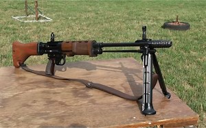 FG42 (Fallschirmjagergewehr)射击- G的高清枪展