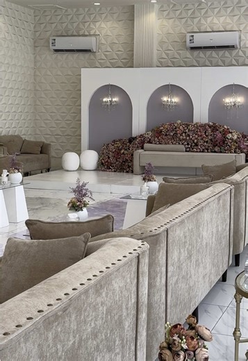 تشرفنا بتنسيق زواج عميلتنا الذوق بيان الله يسعدها يارب ب قاعه هذ المساء تنسيق#حفلات#مدارس#حفلات#جامعات#حفلات#كوشات_عرايس#تخرج🎓#مواليد#تنسيق_زواجات#ورد#حفلات#تخرج#ممرات#اضاءت#بلونات#طاولات_مدخل#طاولات_استقبال#طوق_ورد#قوس_مدخل#تنسيق_قاعات #قاعه_رمز#قاعة_هذا_المساء