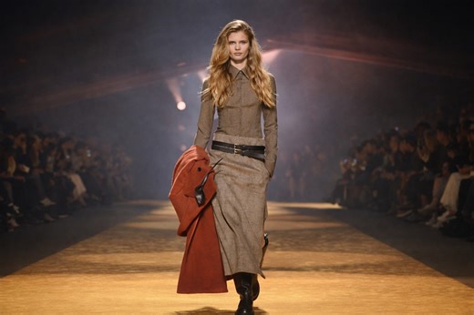 Boss Fall/Winter 2026/27 Womenswear & Menswear fashion show by Marco Falcioni at Milan Fashion Week #HugoBoss #Womenswear #BossFall26 #MFW | Fashion Feed