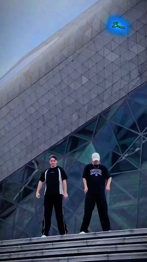 Engaging Chinese Dance Challenge on TikTok