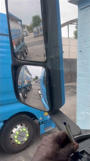 Mercedes-Benz power window not working, switch faulty 😁#automotive #truck #car #truck #mechanic