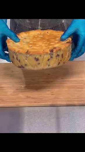 Milky Way Cookie Pie cutting! The double handled cheese knife makes cutting so much easier!! www.treatypie.co.uk | Treaty Pie