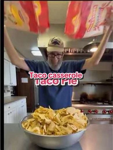 Taco Pie day #oldscoolkevmo #sororitychef #easyrecipes #tacopie | Cooking Food Videos
