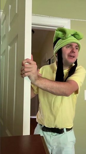 Goofy interrupts Donald’s beatbox #wow #funny