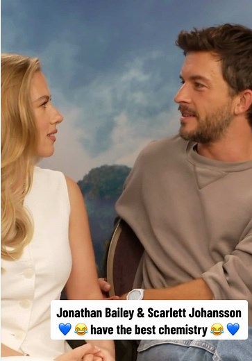 Jonathan Bailey & Scarlett Johansson have the best chemistry - they’re too funny 😂 #jonathanbailey #scarlettjohansson #jurassicworld #whattowatch #fyp