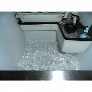 [Hot Item] Automatic Ice Making Machine Commercial Cube Ice Maker Small Business Machinery Ice Ball Machine for Milk Tea Bar Coffee Shop