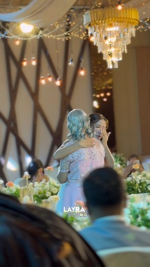 6.6K views · 155 reactions | Bride & Brother Dance X Bride & Grandmother Dance凉殺 Thank you so much for having LAYRA VOICE BAND珞 #weddingeventsacousticband #weddingsinger #weddingband #layravoice #layravoiceband #layravoicebyad | LAYRA VOICE | Facebook