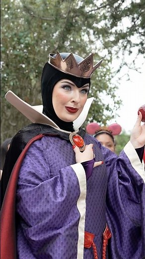 Evil Queen vs. Sleeping Beauty! 🏰 ✨