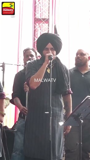 ਤਿੰਨੋਂ ਬਣ ਜਾਂਦੇ ਨੇ ਤਮਾਸ਼ਾ ਜੱਗ ਦਾ | TINO BAN JANDE NE | RAMI RANDHAWA & PRINCE RANDHAWA |