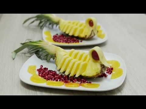 How to cut PINEAPPLE DUCK SHAPED | Fruit carving for beginners.
