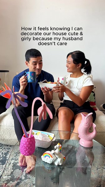 Doesn’t care or doesn't have a choice 🤭 Live your best aesthetic life by shopping the cutest mugs and decor via the link in our bio!