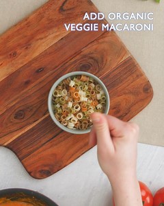 Add our simple & healthy Tomato Pumpkin Macaroni to your little one's weeknight dinners! 🧡 100g pumpkin, cubed & mashed 🍅 3 medium tomatoes, peeled & diced 🧈 10g butter 🌱 Handful fresh basil 🍝 100g Bellamy’s Organic Veggie Macaroni Head to https://bit.ly/BELLAMYS-ORGANIC-RECIPES to see the full recipe & more! | Bellamy's Organic
