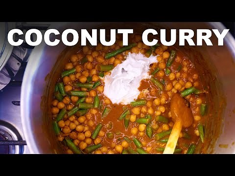 Creamy coconut chickpea curry