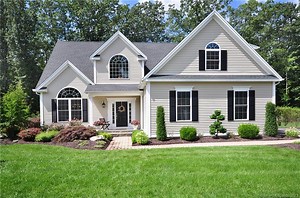 10 Londonderry Ct, Avon, CT 06001 - MLS 170593544 - Coldwell Banker