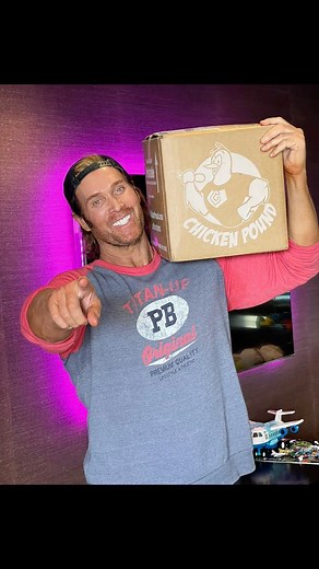 Mike O'Hearn on Instagram: "@thechickenpound 🚨Have you ordered your grilled 🐔 yet⁉️ 💰Use my CODE: TITAN ✅ Delicious ready-to-eat MEAL PREPPED 🐔breast ✅ Awesome, LEAN🐔meatballs"