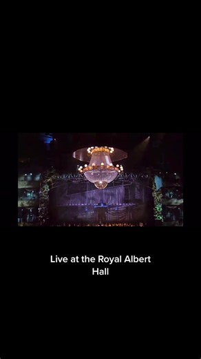 Still one of the most incredible openings of a show! The lighting the effects the theatre rebuilding itself ALL OF IT.#Theatre #lights #Phantom