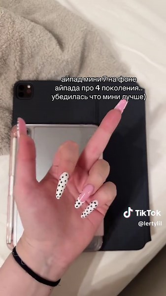 ᪥.*tg luvluv🐈‍⬛ (@lertylil)s video med Ipad Mini