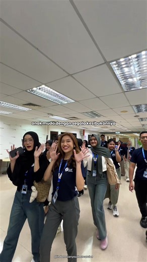 🌏 OPEN REGISTRATION – IYEN BATCH 21 🌏 International Youth Excursion Network Kesempatan berharga bagi generasi muda untuk memperoleh pengalaman internasional melalui program edukatif dan kolaboratif di tiga negara. 📍 Malaysia • Singapore • Thailand 🗓 9–14 February 2026 💼 Self Funded (Tanpa Seleksi) Program ini dirancang untuk mengembangkan wawasan global, kepemimpinan, dan jejaring internasional melalui berbagai agenda unggulan: 📌 Program Overview: ▪ Youth Project Pitching ▪ Student Forum D