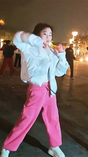 #bestshuffle #dance #fashion #dancer#trend #shuffle #cuttingshapes #dancing#trending