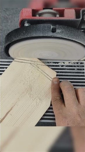 Edge smoothing with a wood sander #woodworking #diy #tips
