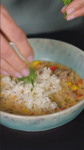 Pizza Soup Recipe – easy & delicious in just 30 minutes!