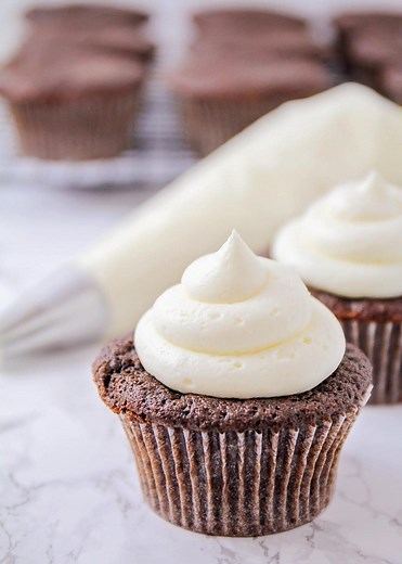 Easy Marshmallow Frosting
