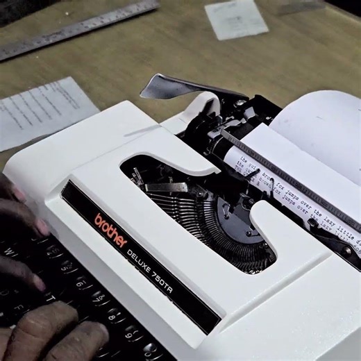 Brother 750TR Alpine White Typing Test | Japanese Manual Typewriter #rrtypewritermart