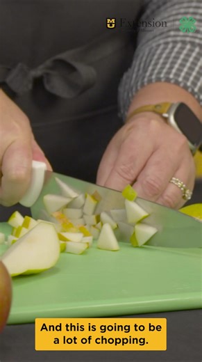 Fresh, fruity and fun! Watch how to whip up this easy Pear Party Salsa using in-season fall produce of pear, apple, kiwi and orange tossed in honey and lemon juice for a sweet-tangy twist. Perfect with cinnamon graham crackers. Tag someone who needs a fresh idea for their next get-together. Recipe in comments⤵️ #FruitSalsa #HealthySnacks #EasyRecipes #FallFlavors #SnackHack #NoBakeRecipe #ExtendMU | MU Extension in Vernon County | Facebook