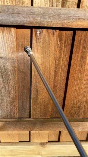 Bleaching a fence for staining! #fencestaining #softwashing #pressurewashing