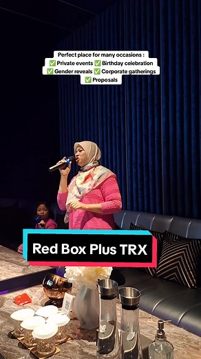 Hey Korang! Jom datang karaoke dekat Red Box Plus di TRX Mall. Best giler! Concept dekat sini modern dan high end 👍 Apa lagi keistimewaan Red Box Plus dekat sini? ⬇️ ✅️ Dilengkapi dengan JBL sound system ✅️ Bilik yang besar boleh muat sampai 30 orang dalam 1 masa ✅️ Bilik lebih kecil sesuai untuk private gathering ✅️ Pilihan terbaik untuk buat private events, birthday celebration, gender reveals, corporate gatherings, proposals dan banyak lagi ✅️ Ada customisable private buffet ✨️Korang save th