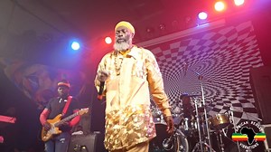 Capleton & The Prophecy Band - Jah Jah City Live at Sottotetto SoundClub Bologna Italy 11/11/2023 🔥🔥🔥🔥🔥 #Capleton #reggae #international #jamaica JUNGLE ARMY #PierTosi #reggaemusic #kingoffire #jamaicanmusic | African Reggae Vibrations