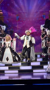 A place where there is love? The London Palladium Pantomime🩷🤍🖤Curtain call on opening weekend of Sleeping Beauty 07.12.25✨#palladiumpanto #10years | Pantomime at The London Palladium