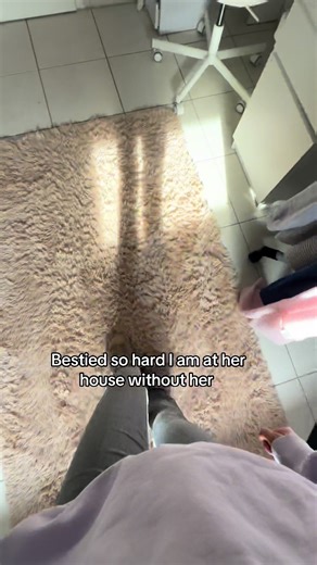 And wearing her shoes…#homealone #viralvideos #fyp #friends #girls #bestie #funn