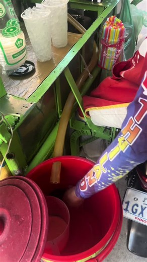 How to Prepare Refreshing Beverages with a Machine