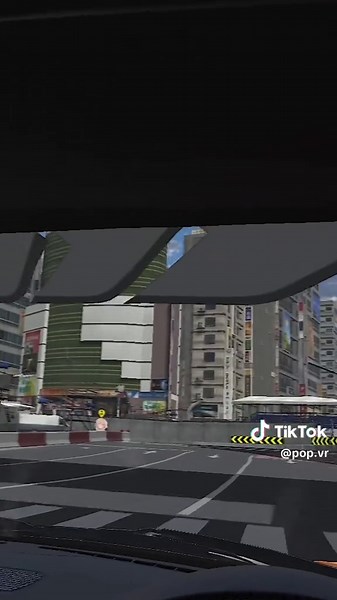 First Time on the Racetrack in VR!